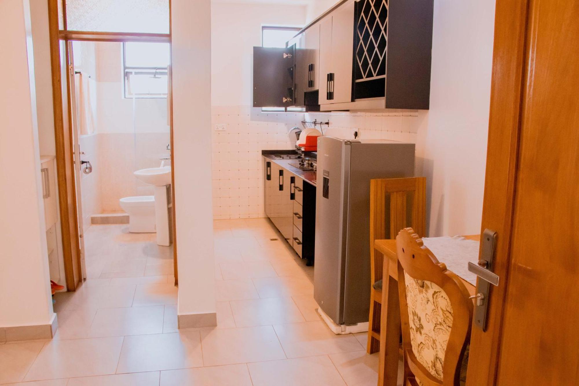 Sunflower Homes Villa Кигали Экстерьер фото